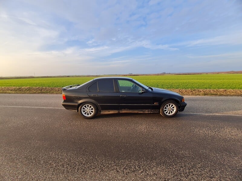 Photo 4 - Bmw 318 TDS 1996 y