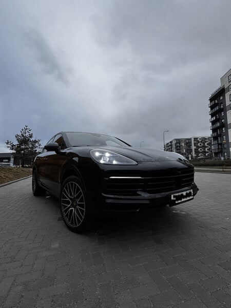 Photo 2 - Porsche Cayenne Coupe 2019 y Off-road / Crossover