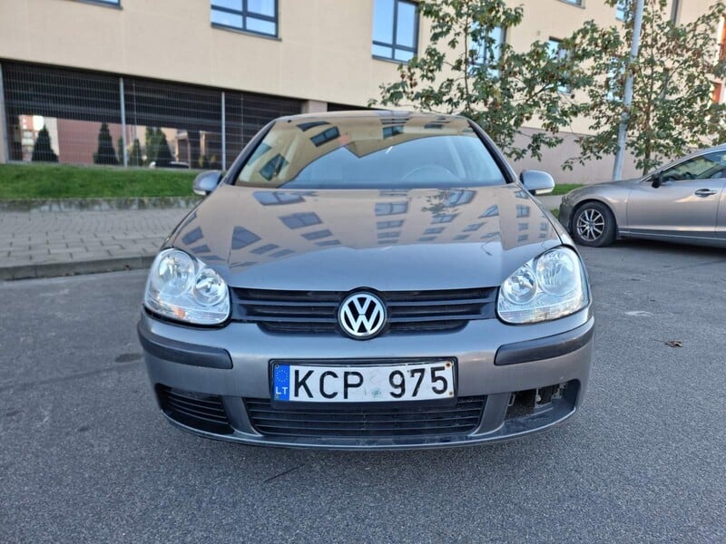 Фотография 2 - Volkswagen Golf 2005 г Хэтчбек