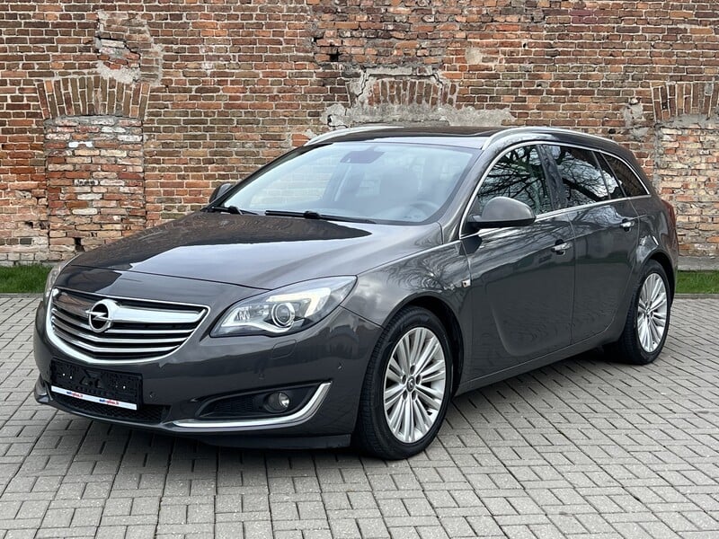 Фотография 1 - Opel Insignia 2014 г Универсал