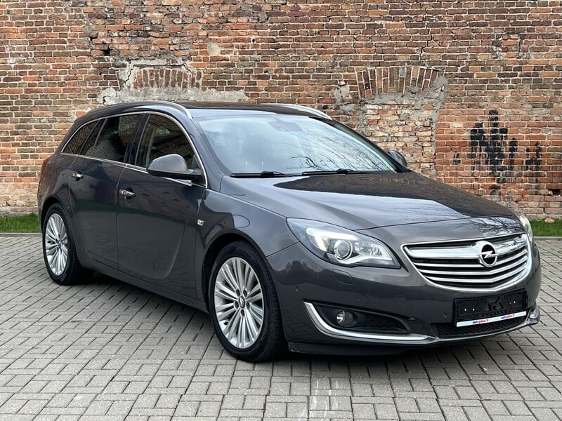 Фотография 2 - Opel Insignia 2014 г Универсал