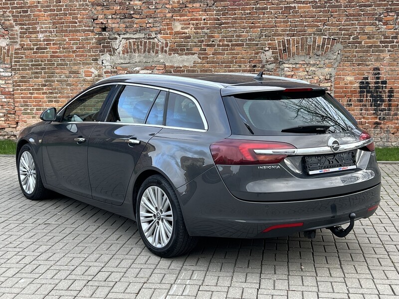 Фотография 4 - Opel Insignia 2014 г Универсал