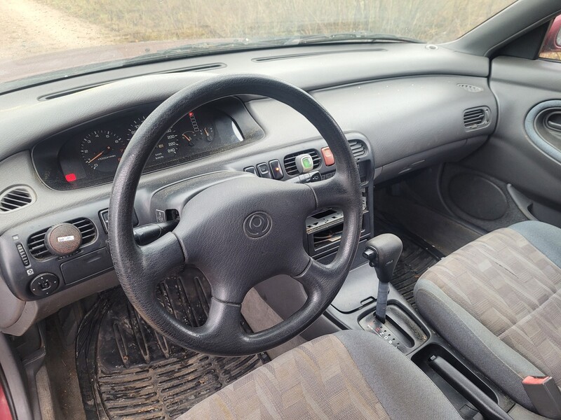 Photo 9 - Mazda 626 1993 y Hatchback