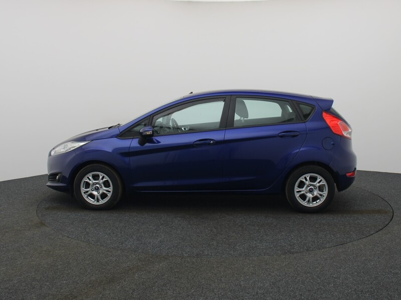 Photo 6 - Ford Fiesta 2016 y Hatchback