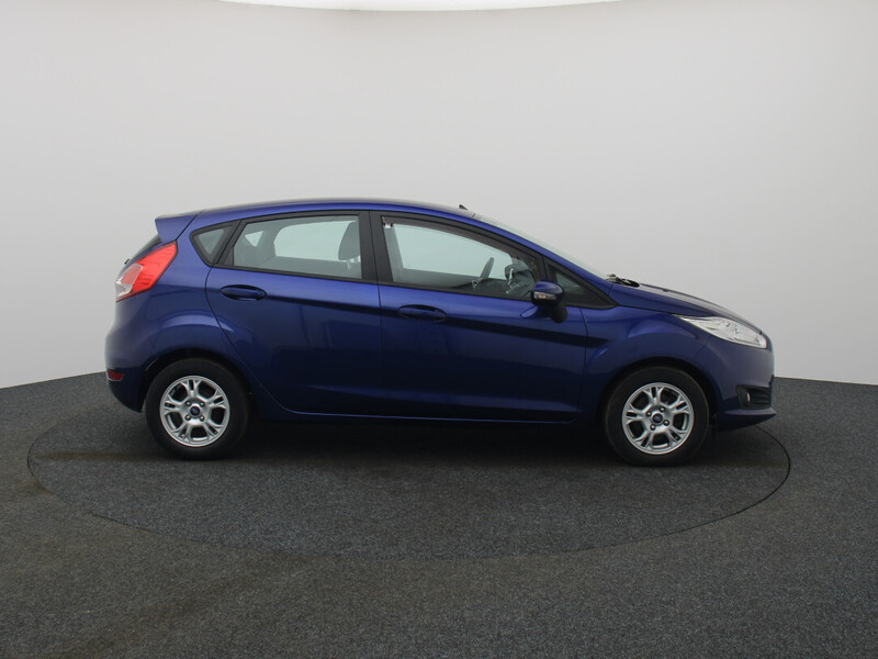 Photo 9 - Ford Fiesta 2016 y Hatchback