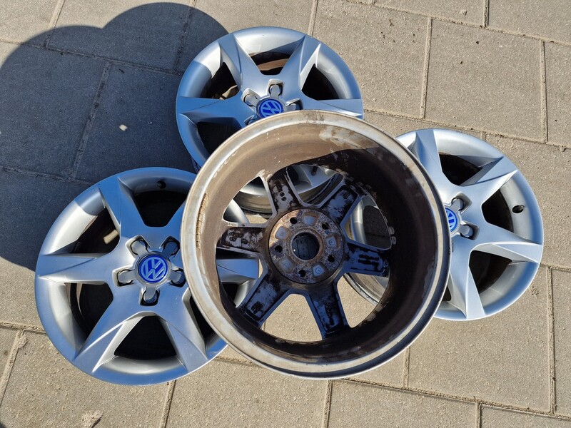 Photo 6 - Volkswagen Passat B8,T-Roc,Golf Passat light alloy R16 rims