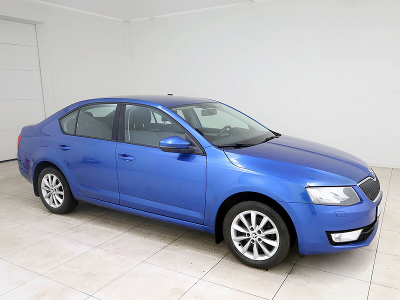 Photo 1 - Skoda Octavia 2013 y Hatchback