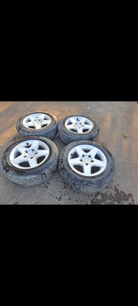 Photo 2 - Light alloy R15 rims