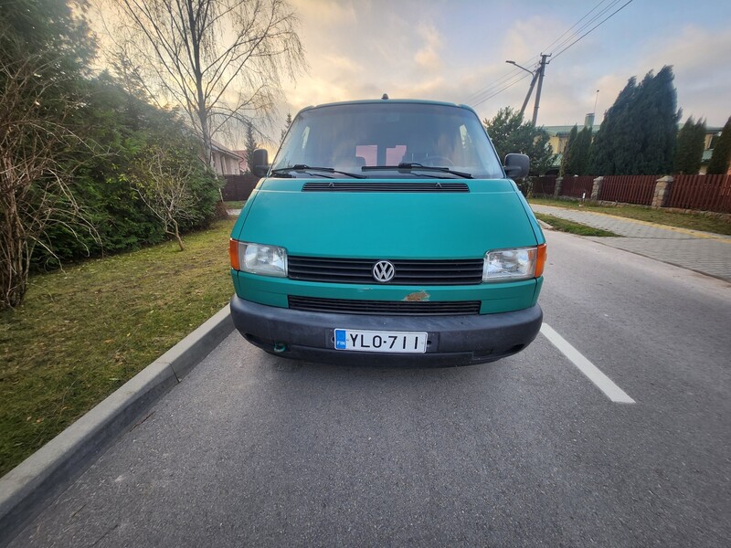 Фотография 2 - Volkswagen Transporter 2001 г Комби микроавтобус