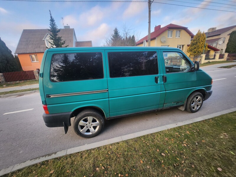 Фотография 7 - Volkswagen Transporter 2001 г Комби микроавтобус