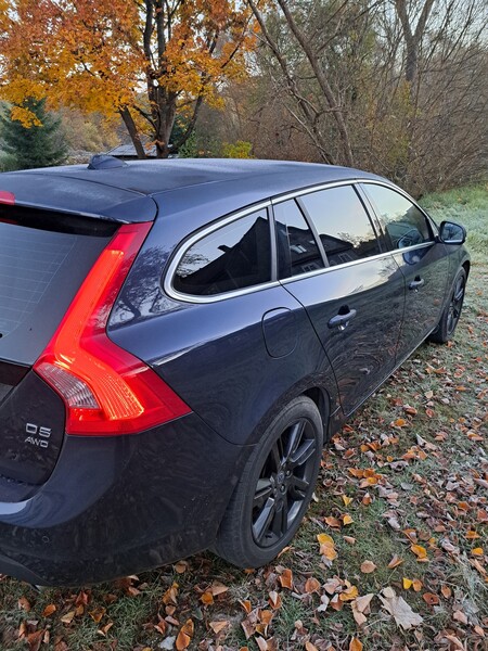 Фотография 1 - Volvo V60 I 2013 г