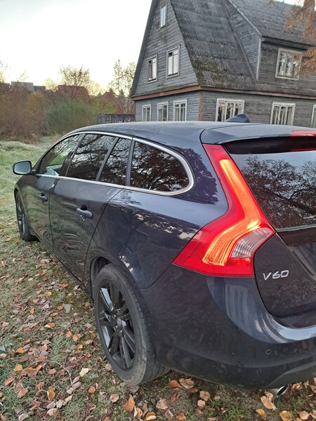 Фотография 3 - Volvo V60 I 2013 г