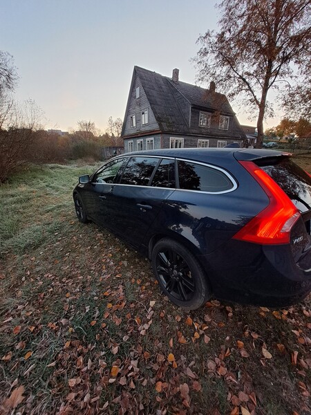 Фотография 5 - Volvo V60 I 2013 г