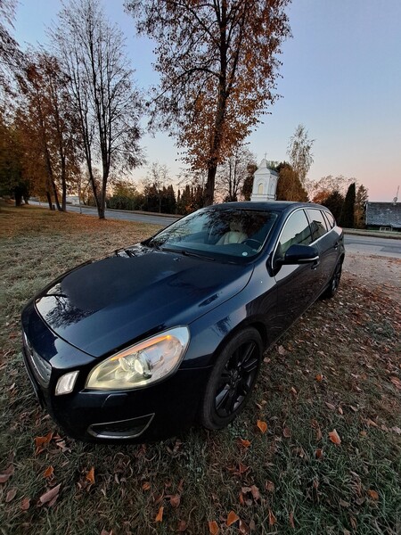 Фотография 9 - Volvo V60 I 2013 г