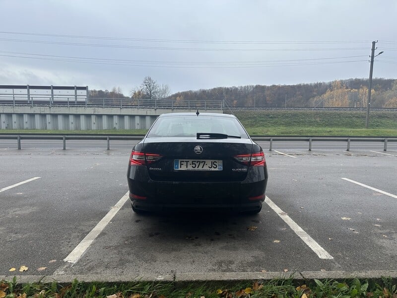 Photo 5 - Skoda Superb 2020 y Wagon