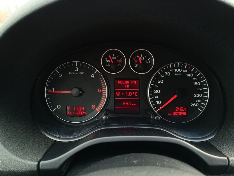 Photo 5 - Audi A3 TDI 2004 y