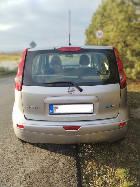 Photo 3 - Nissan Note 2011 y Hatchback