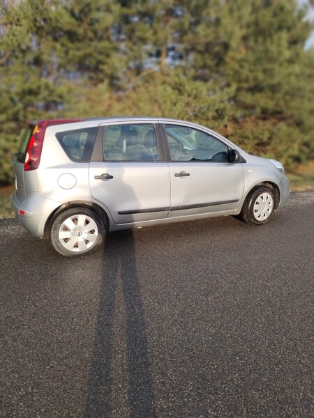 Photo 5 - Nissan Note 2011 y Hatchback