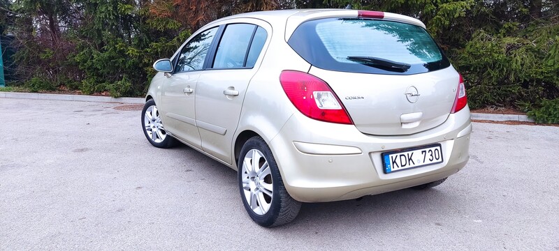 Фотография 3 - Opel Corsa 2007 г Хэтчбек