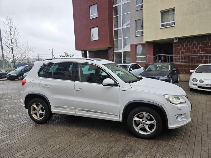 Photo 3 - Volkswagen Tiguan 2010 y Off-road / Crossover