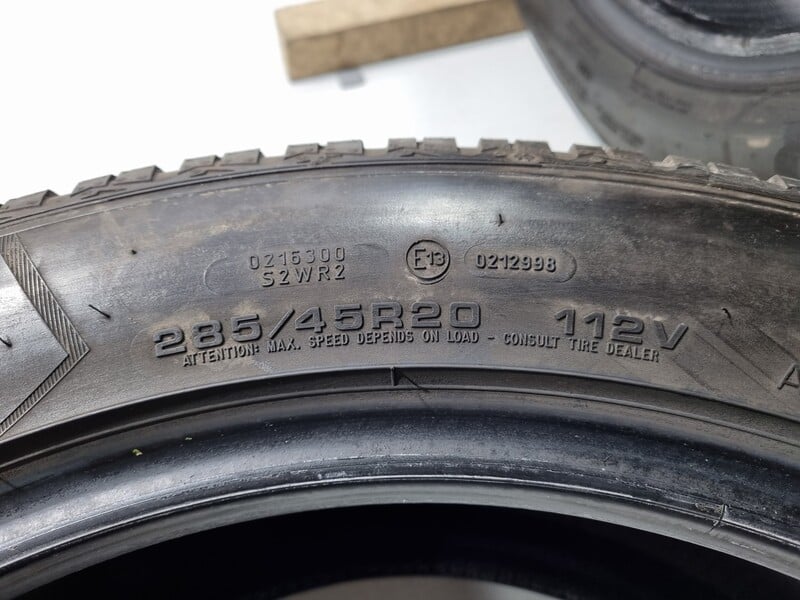 Photo 7 - Goodyear 6mm R20 winter tyres passanger car