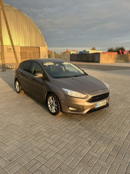 Photo 1 - Ford Focus 2016 y Hatchback