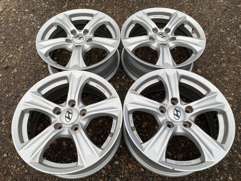 Photo 1 - Hyundai Siunciam, 6.5J ET45 light alloy R16 rims