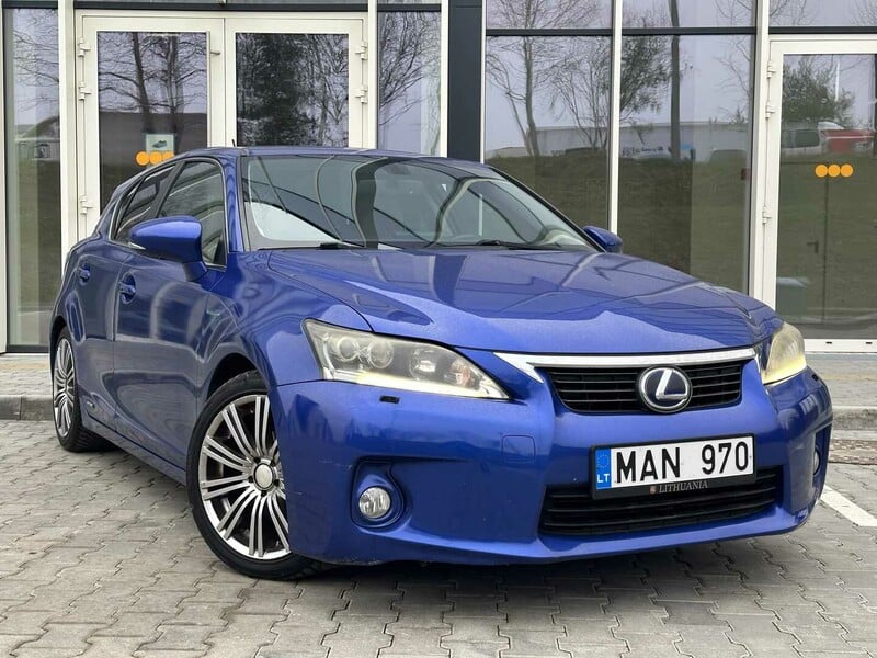 Photo 1 - Lexus CT 2012 y Hatchback