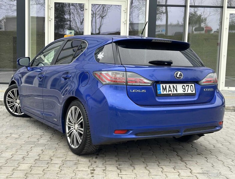 Photo 4 - Lexus CT 2012 y Hatchback