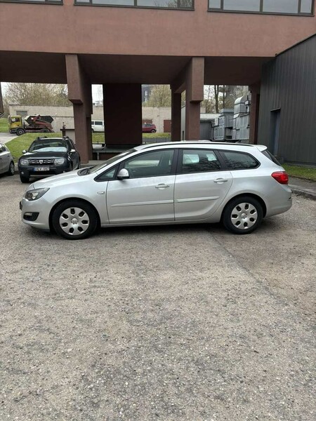 Photo 1 - Opel Astra 2013 y Wagon