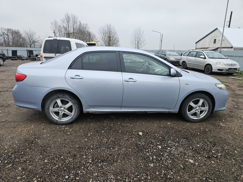 Photo 4 - Toyota Corolla 2007 y Sedan