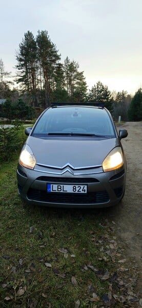 Photo 1 - Citroen C4 Picasso 2007 y Hatchback