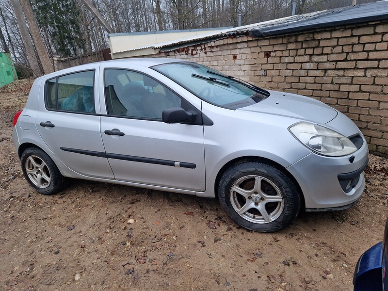 Nuotrauka 1 - Renault Clio 2007 m Hečbekas