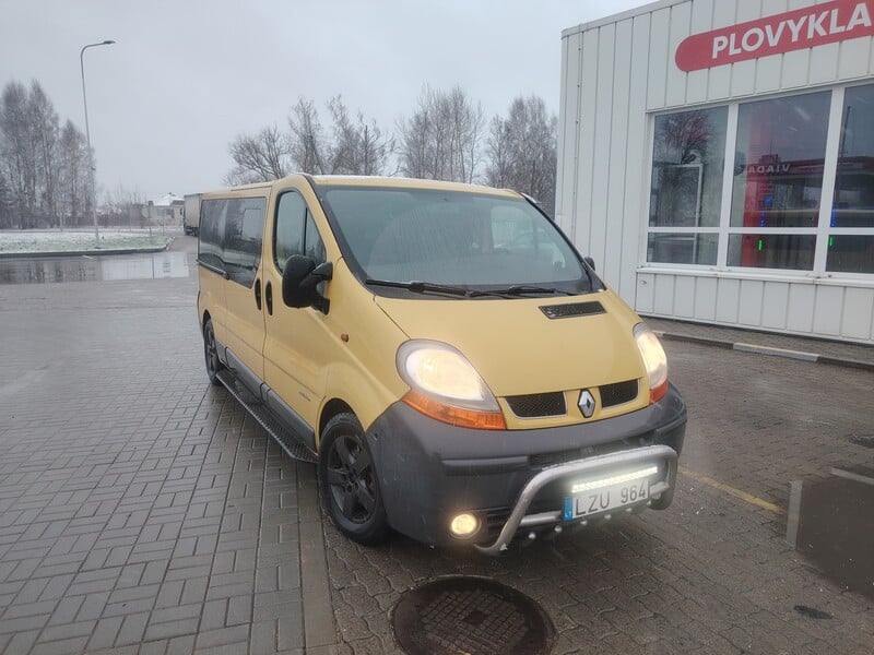 Photo 3 - Renault Trafic II 2006 y