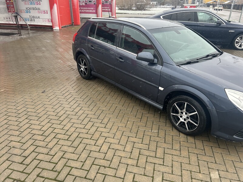 Photo 2 - Opel Signum 2006 y Hatchback