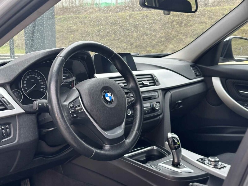 Nuotrauka 8 - Bmw 320 2013 m Universalas