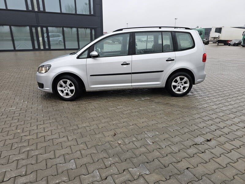 Photo 2 - Volkswagen Touran 2011 y Van