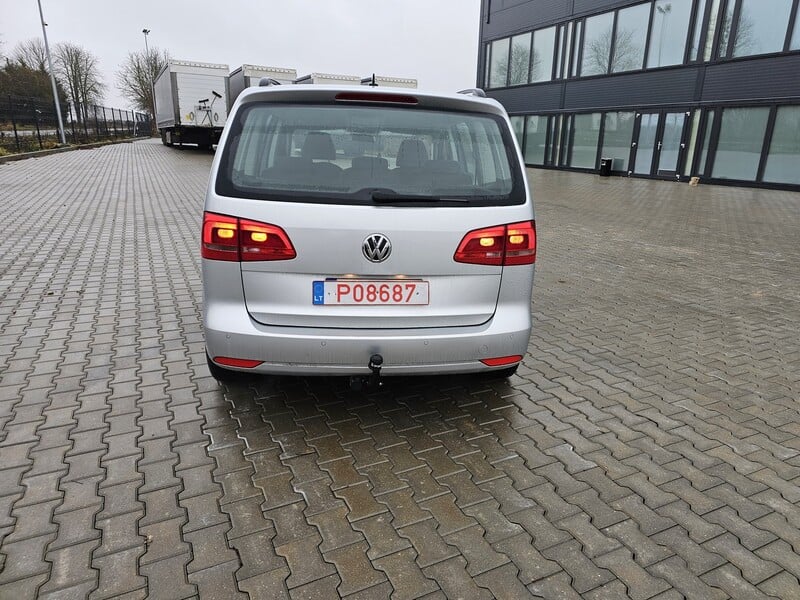 Photo 5 - Volkswagen Touran 2011 y Van