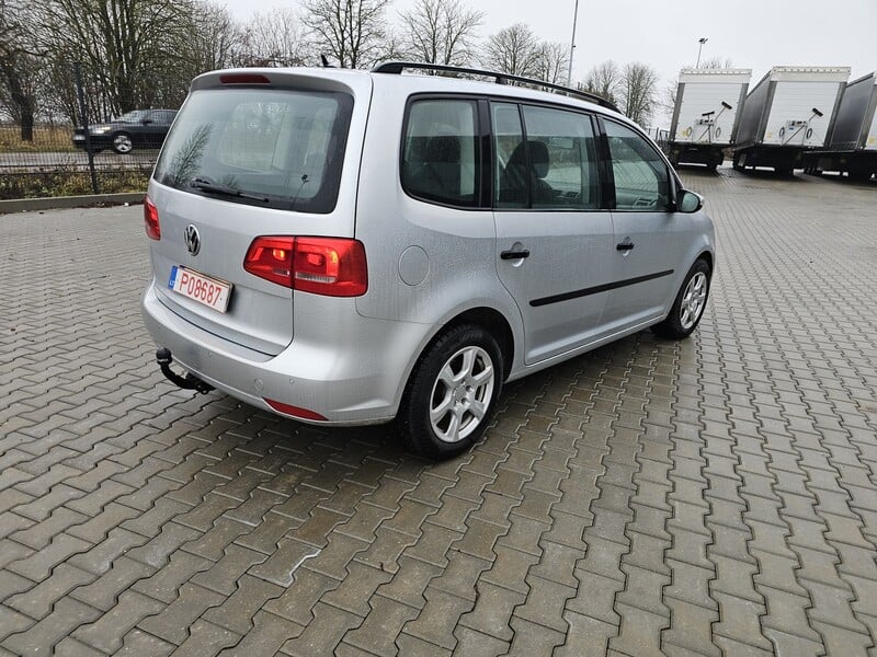 Photo 6 - Volkswagen Touran 2011 y Van