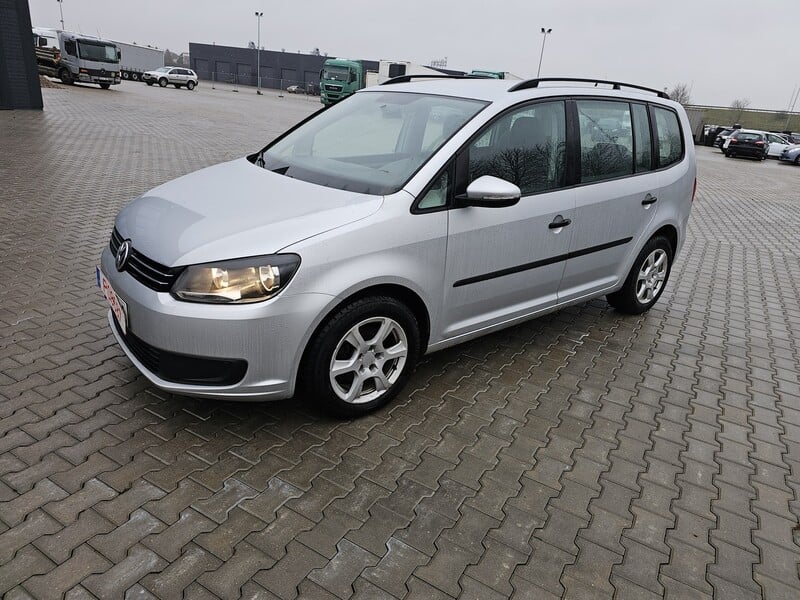 Photo 12 - Volkswagen Touran 2011 y Van