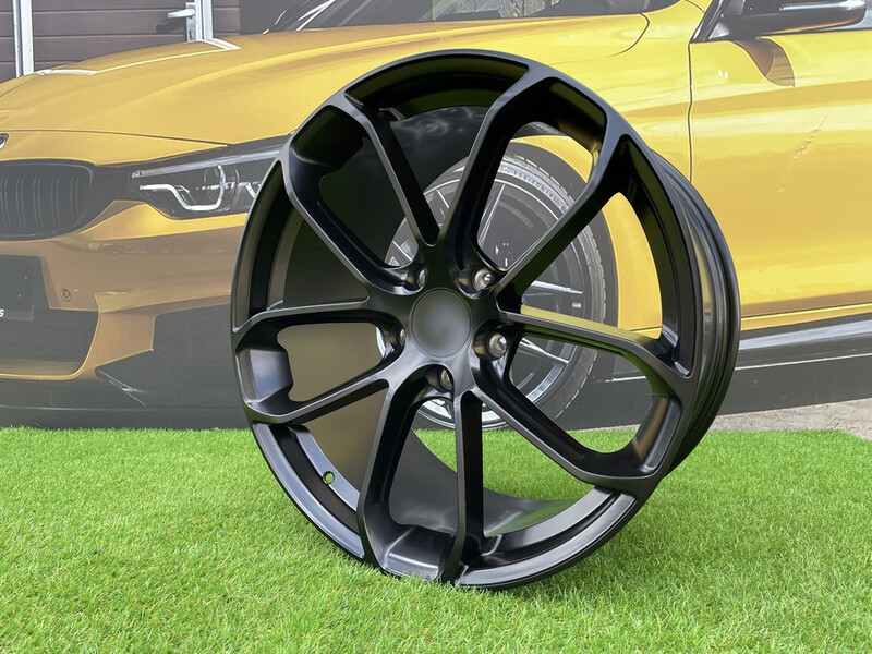 Фотография 1 - Autowheels Gambit Style Porsche Cayenne литые R20 диски