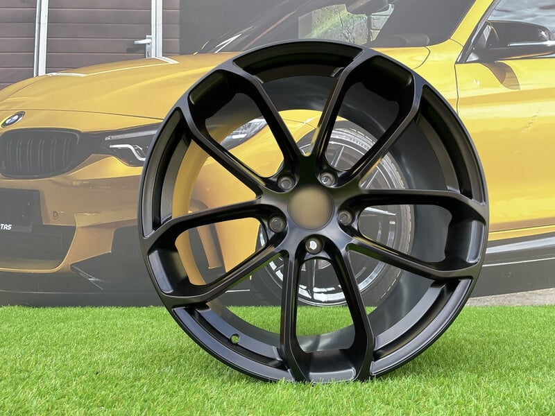 Фотография 2 - Autowheels Gambit Style Porsche Cayenne литые R20 диски