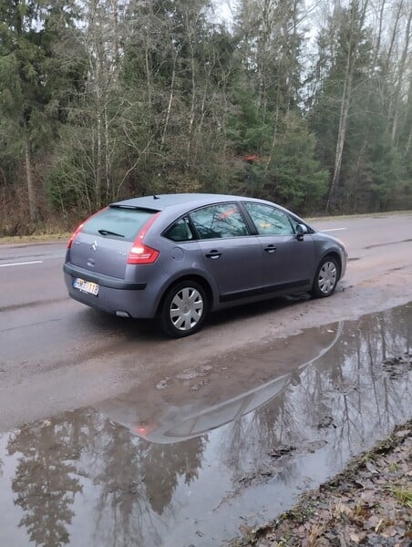 Photo 4 - Citroen C4 2006 y Hatchback