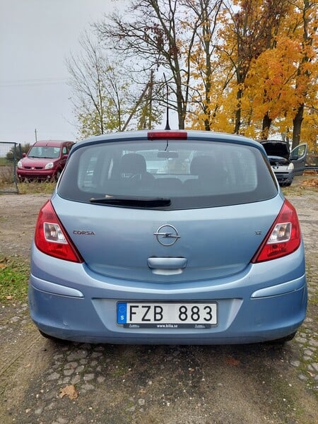 Фотография 4 - Opel Corsa 2007 г Хэтчбек