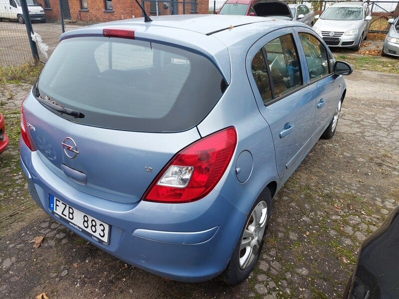 Фотография 6 - Opel Corsa 2007 г Хэтчбек