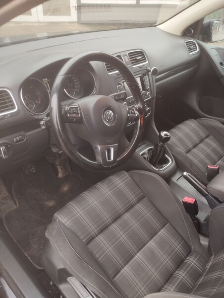 Photo 6 - Volkswagen Golf 2010 y Hatchback