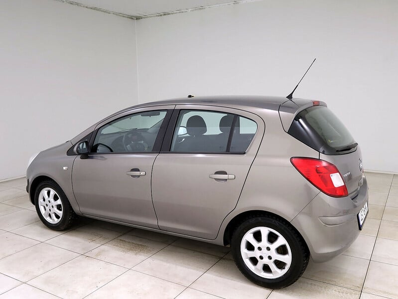 Photo 4 - Opel Corsa 2012 y Hatchback