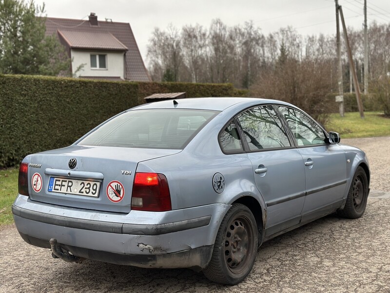 Фотография 6 - Volkswagen Passat 1997 г Седан