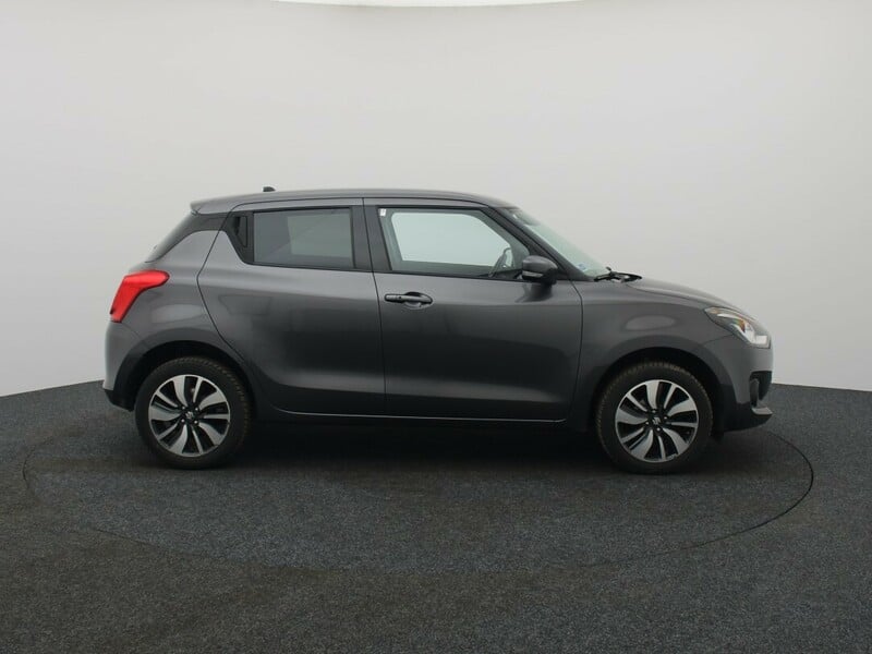 Photo 9 - Suzuki Swift 2018 y Hatchback