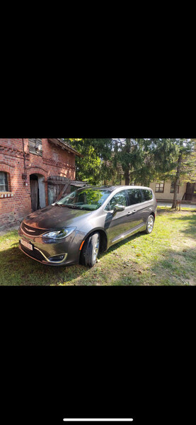 Photo 1 - Chrysler Pacifica 2017 y Wagon